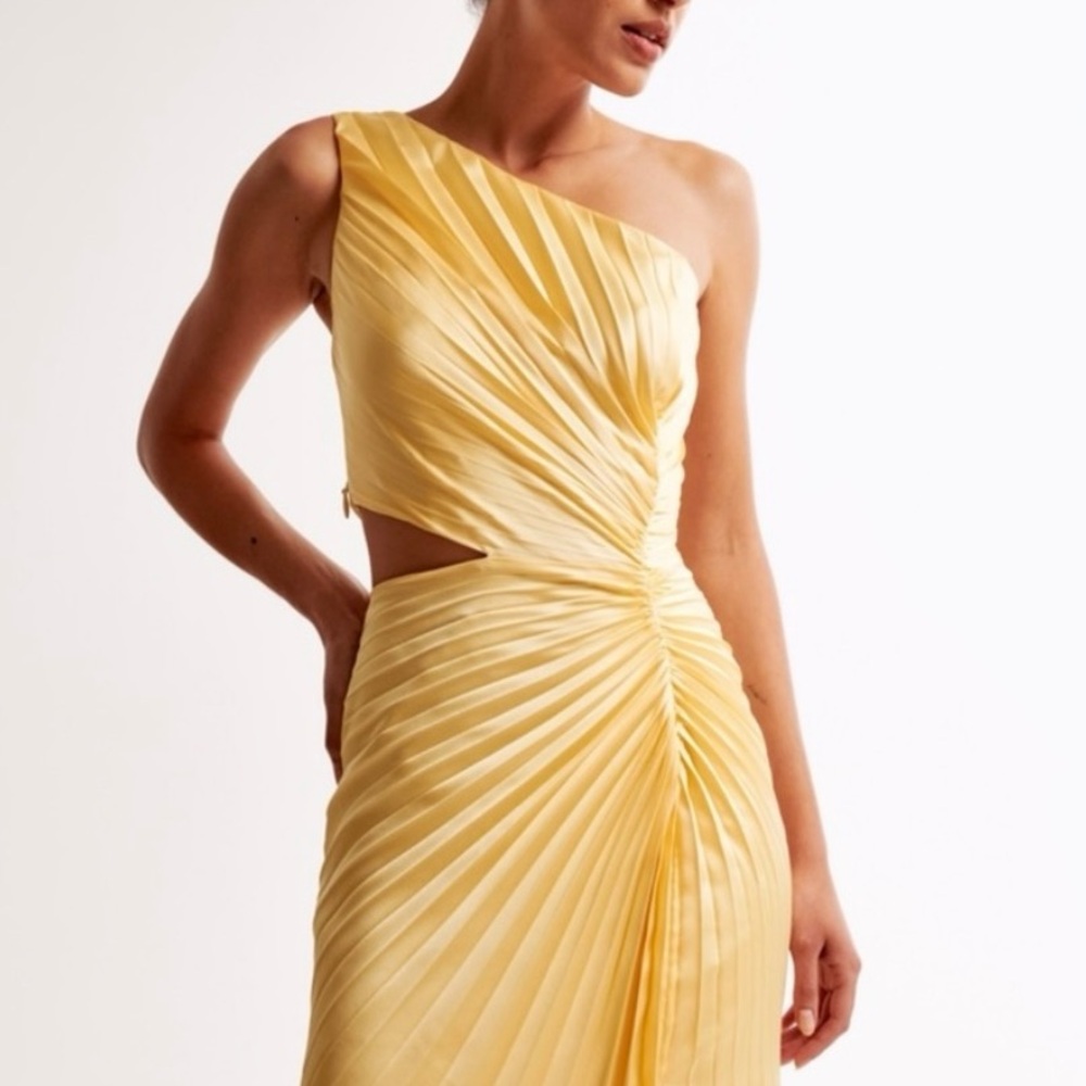 Abercrombie & Fitch One-Shoulder Yellow Dress